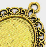 medalion oval auriu cu poza